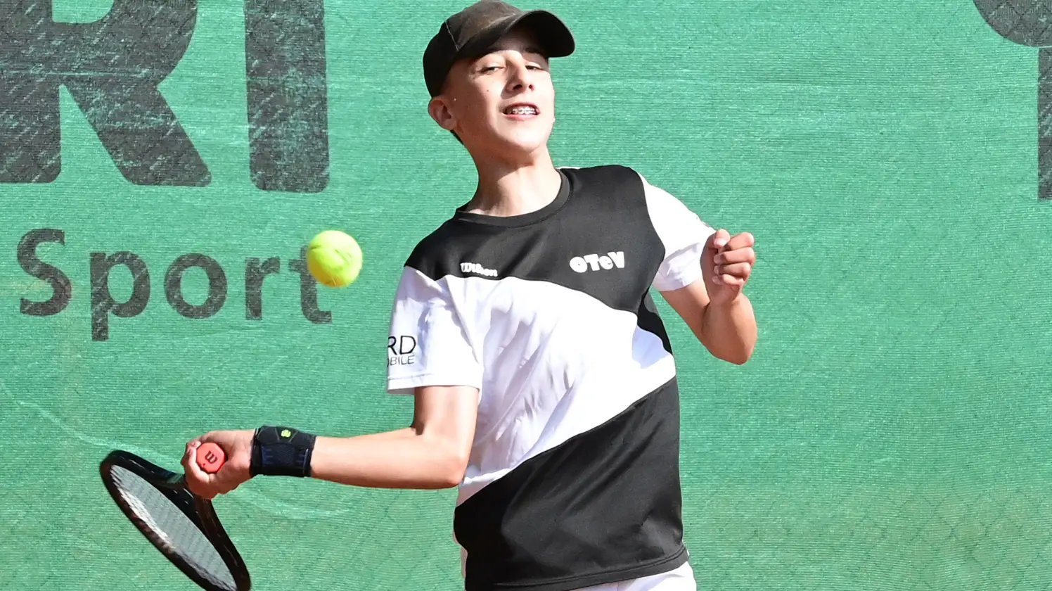 Delmenhorster Tennis-Talente kommen an Favoriten nicht vorbei