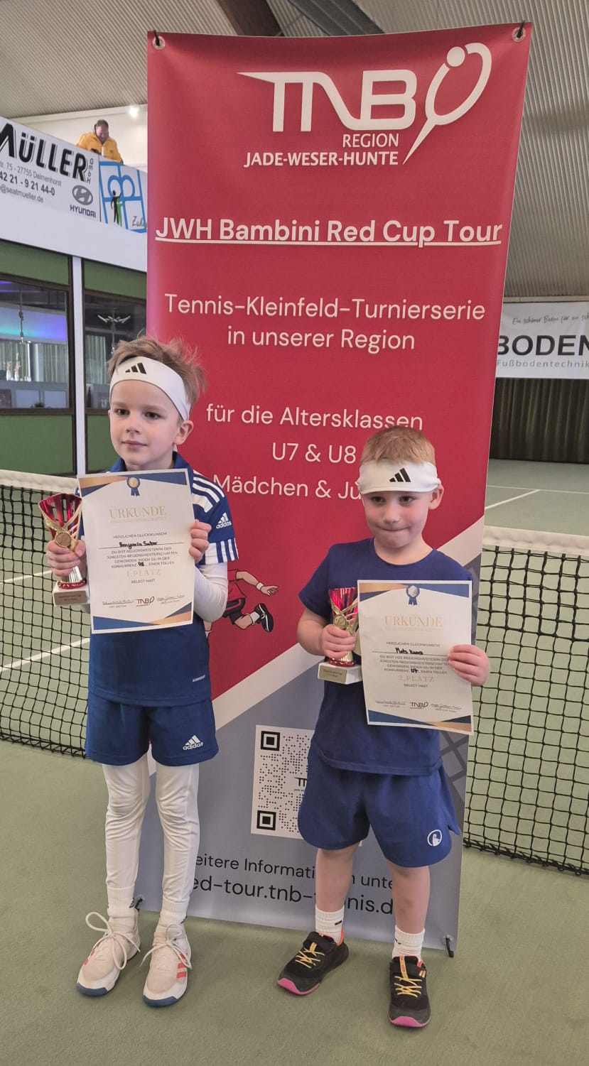 Benjamin Sutor U8 Regionsmeister Jade-Weser-Hunte und Mats Kaars Vizemeister U7