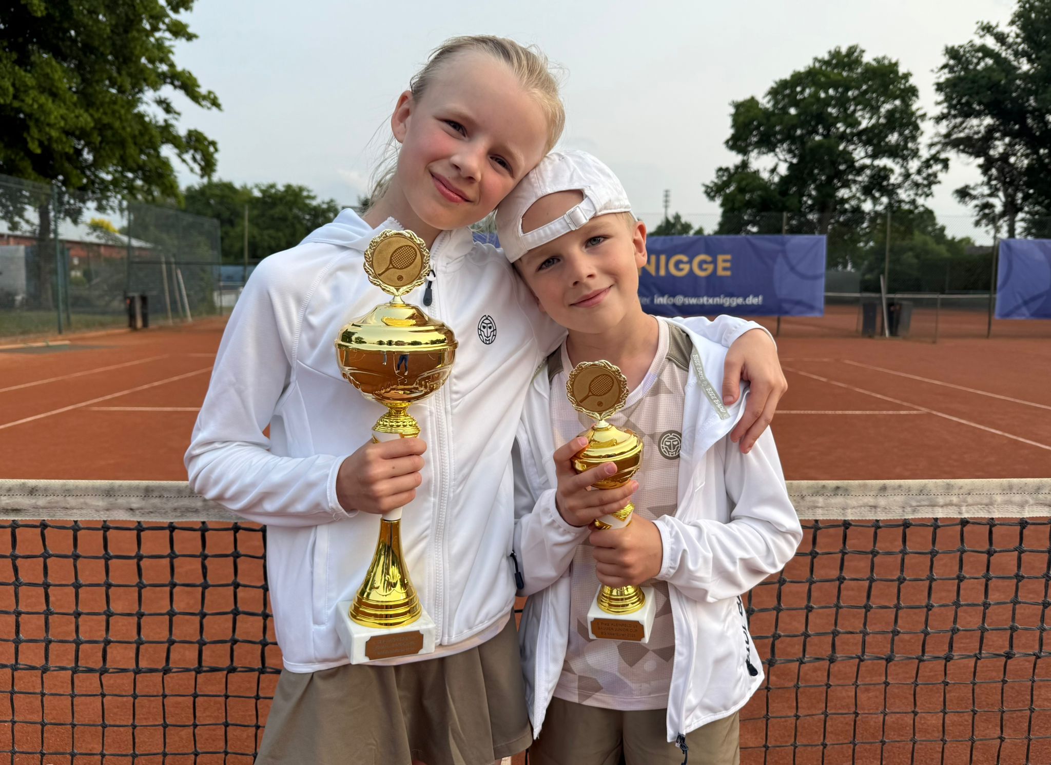 Vivianna Sutor gewinnt Bäumer Junior Cup in NRW/Benjamin Sutor gewinnt das kleine Finale